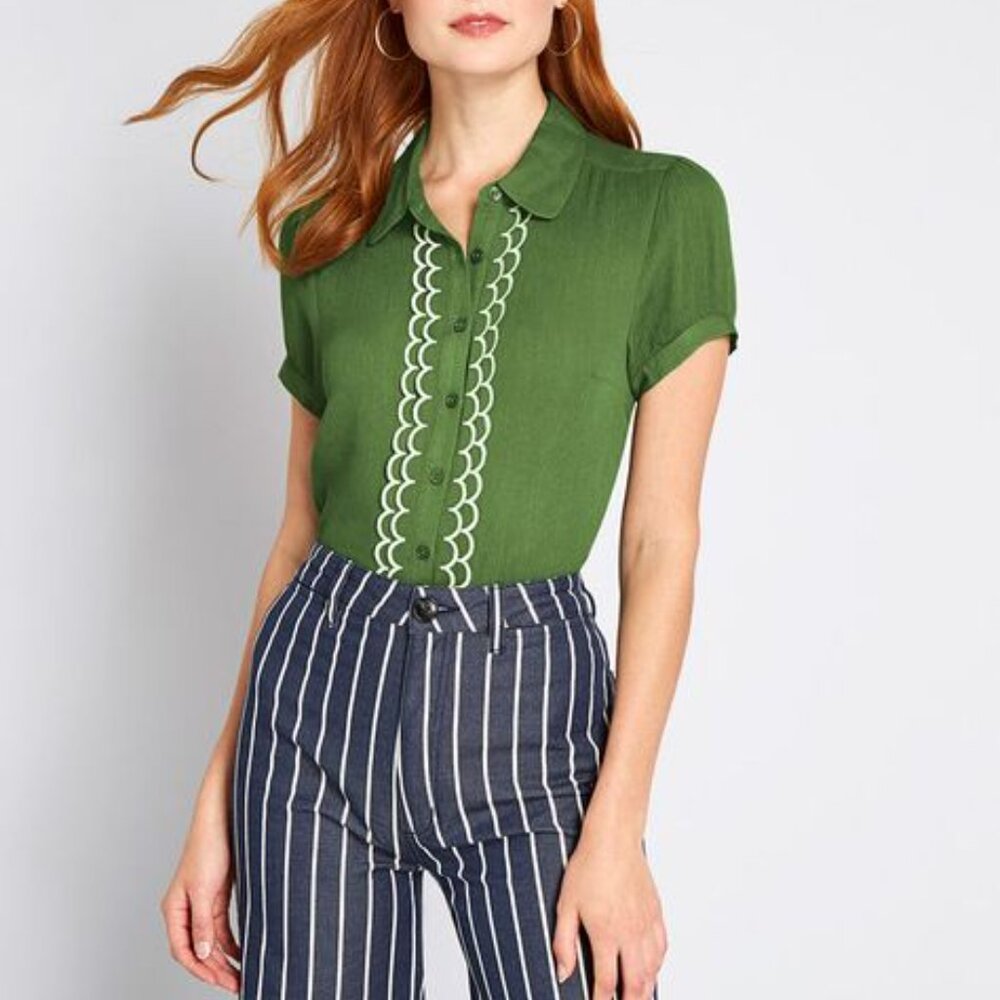 ModCloth All About Scallops Short Sleeve Blouse in Green